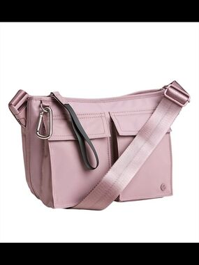 Athleta NWOT Crossbody Light Mauve